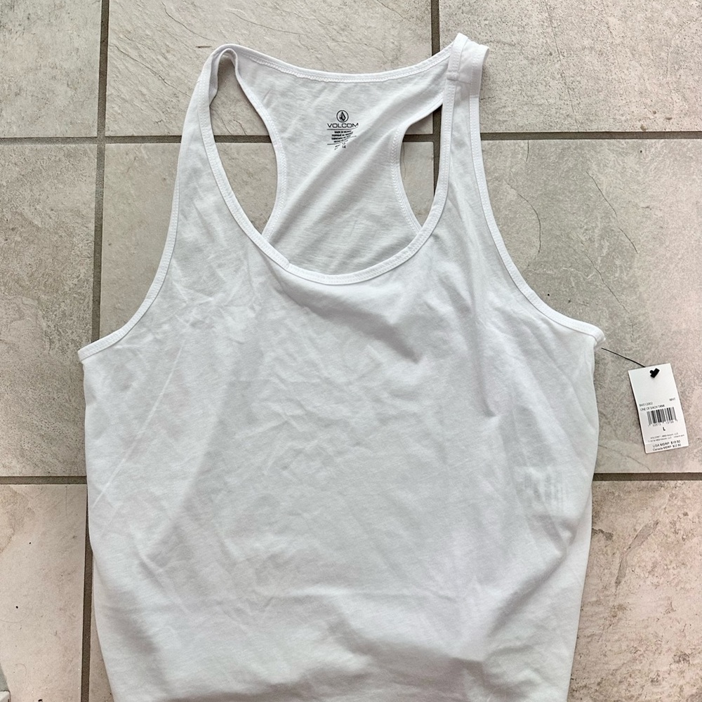 Volcom tank - Women’s Large - New with tags